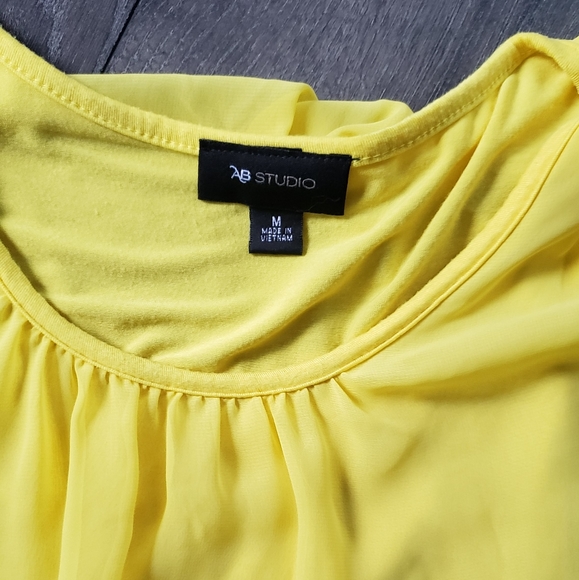 Blouse - Picture 2 of 3